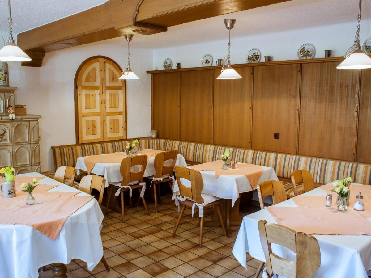 Gasthof Zur Behringersmuhle Hotel Goessweinstein Buitenkant foto