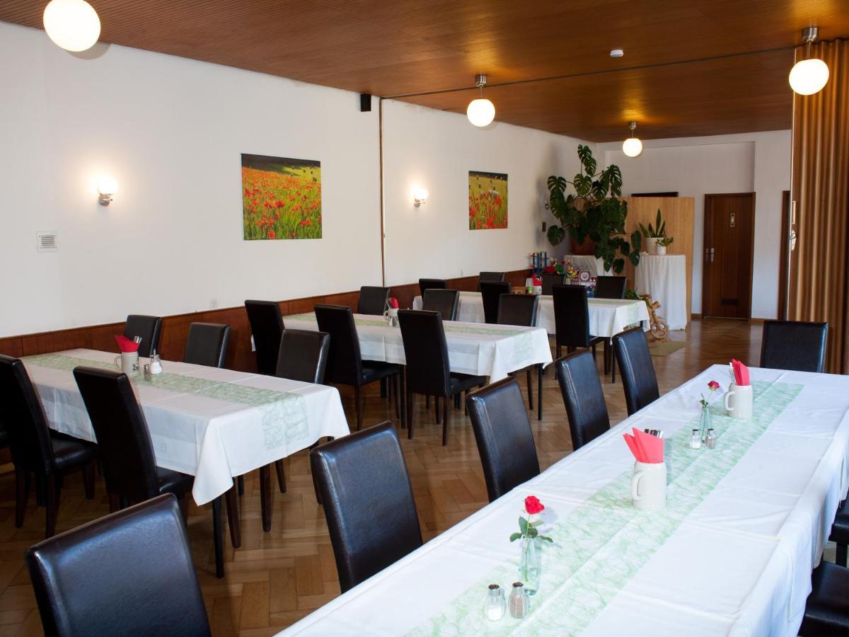 Gasthof Zur Behringersmuhle Hotel Goessweinstein Buitenkant foto